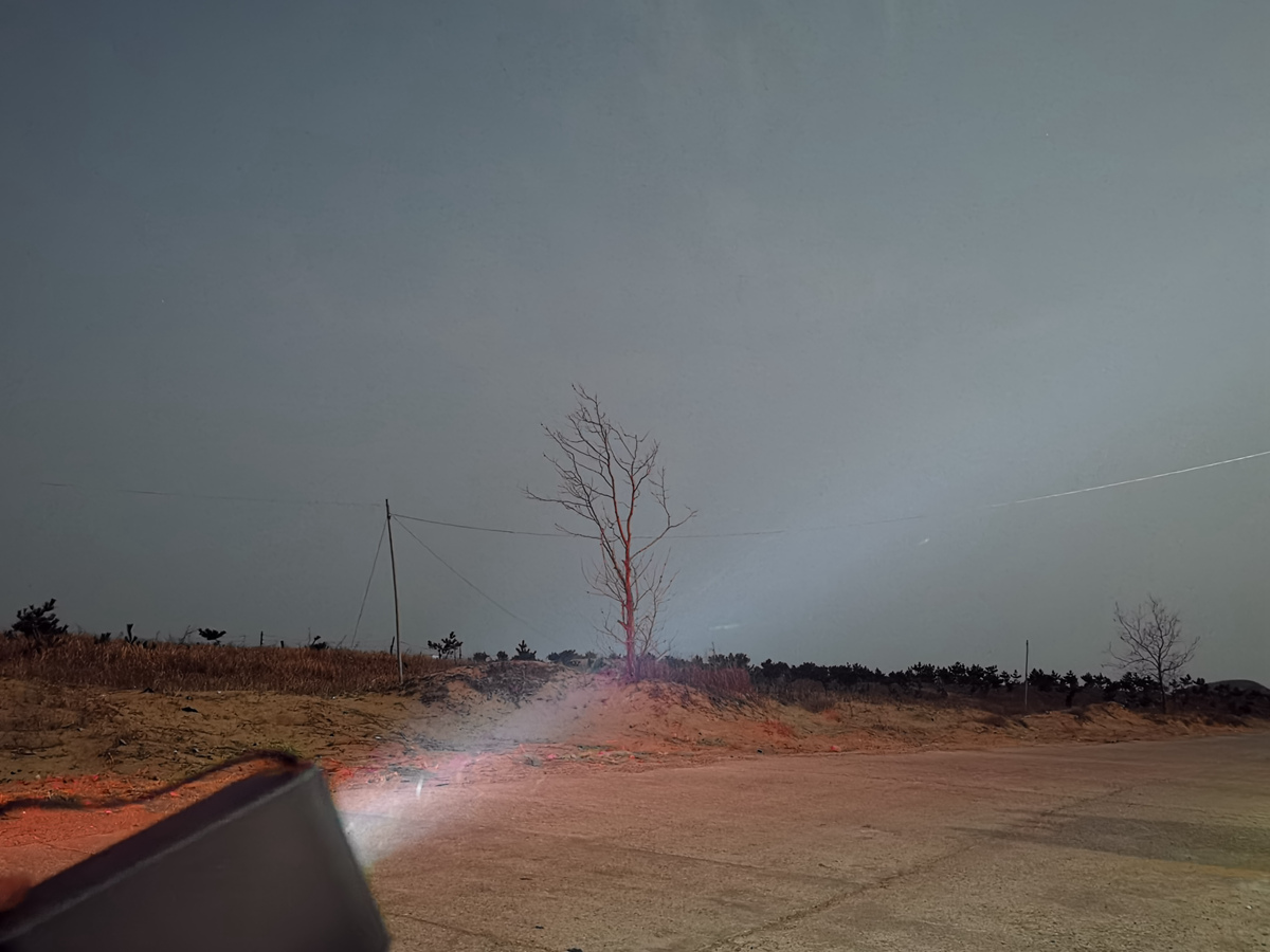 奧睿科的一款戶外儲能電源戶外照明效果實拍2.jpg