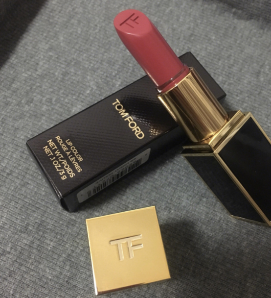 tf口紅多少錢一支（400一支的TF，到底有什么是值得買的 千萬不要花錢“踩雷”）